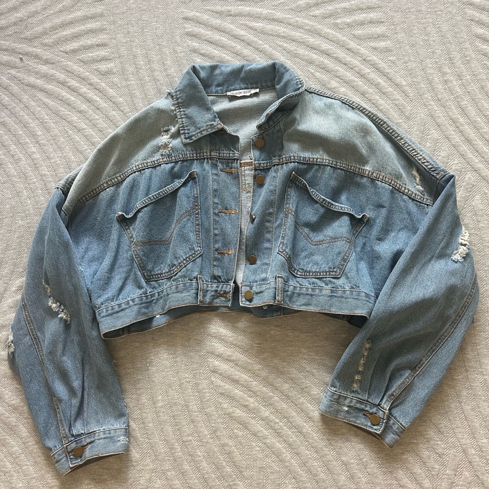 Cropped Oversized Light Blue Denim Jacket